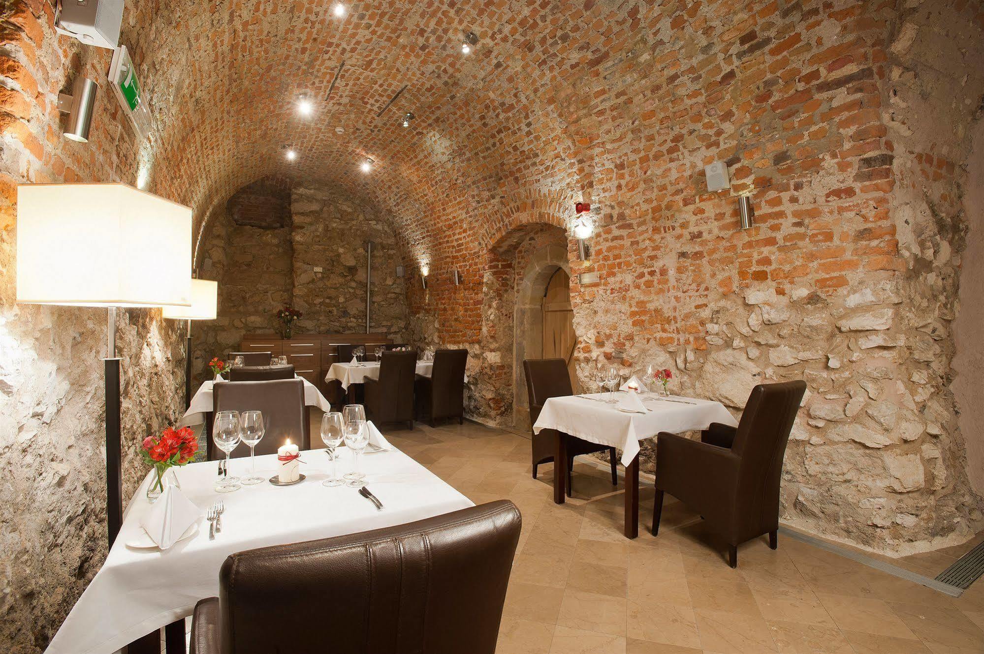 Unicus Old Town - Destigo Hotel 4*