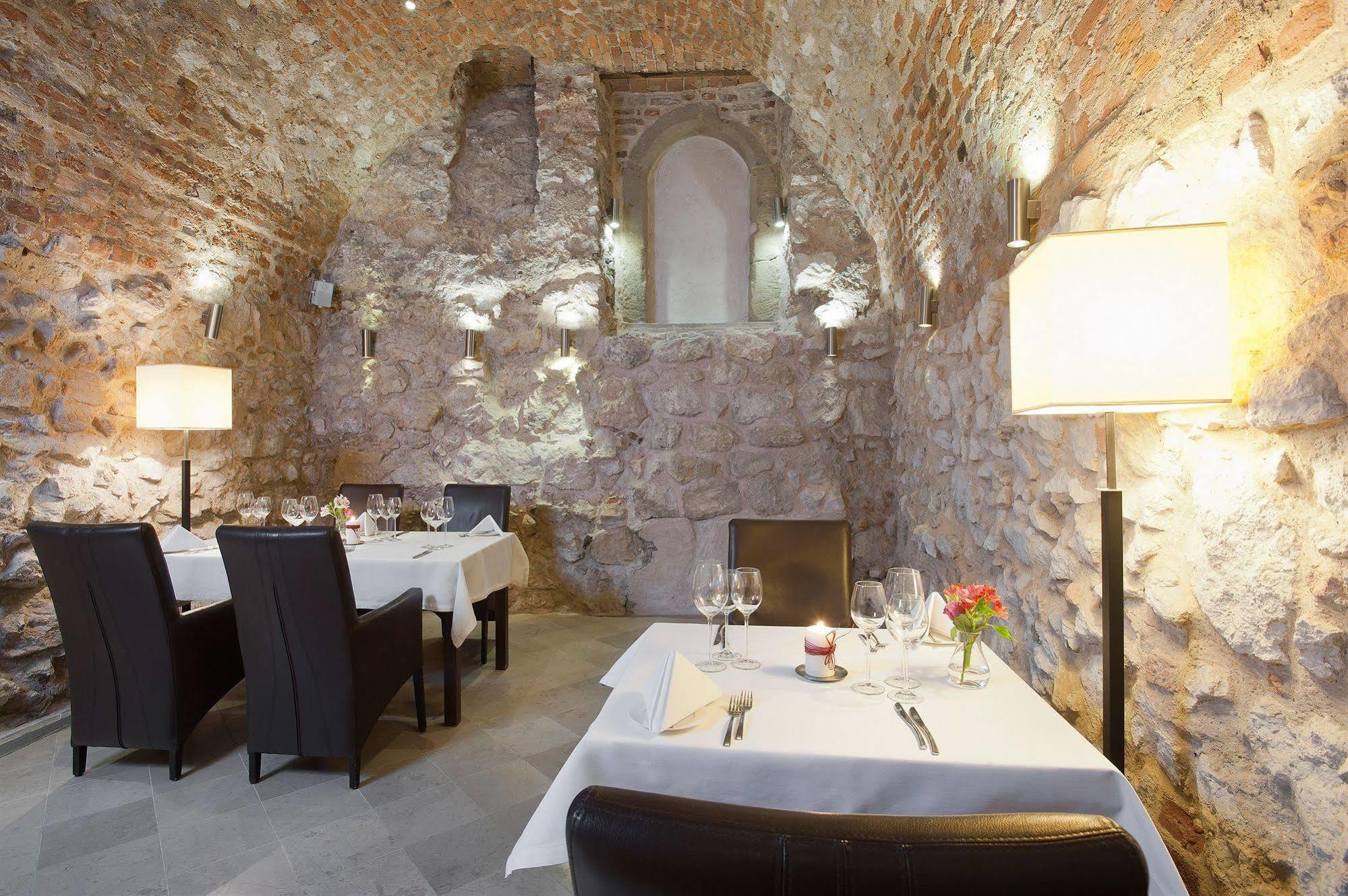 Unicus Old Town - Destigo Hotel Krakau